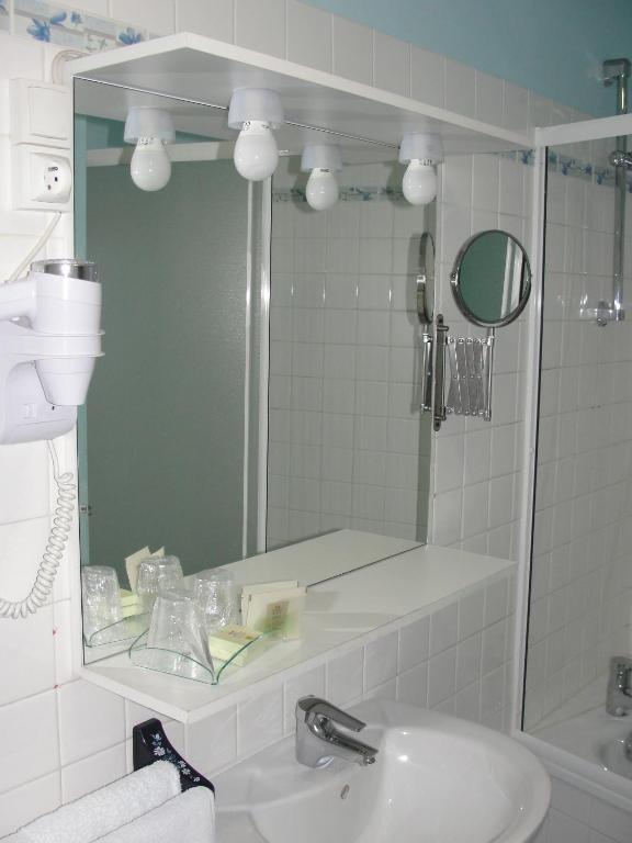 Hotel Du Chateau Vitre  Room photo